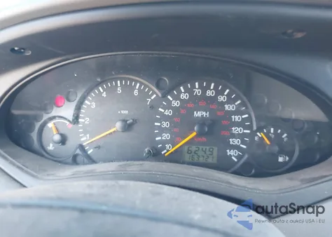 2002 Ford Focus Zx3 z USA, uszkodzony, nr VIN 3FAFP31352R155619